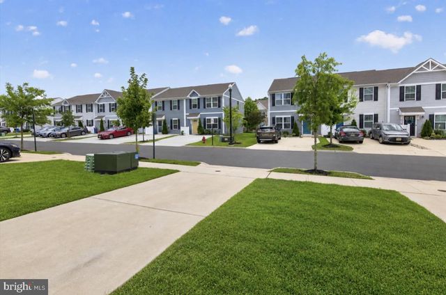 25 MULBERRY LN, Clementon, NJ 08021