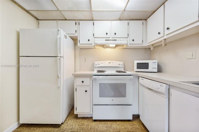 14250 SW 62nd Street 521, Miami, FL 33183