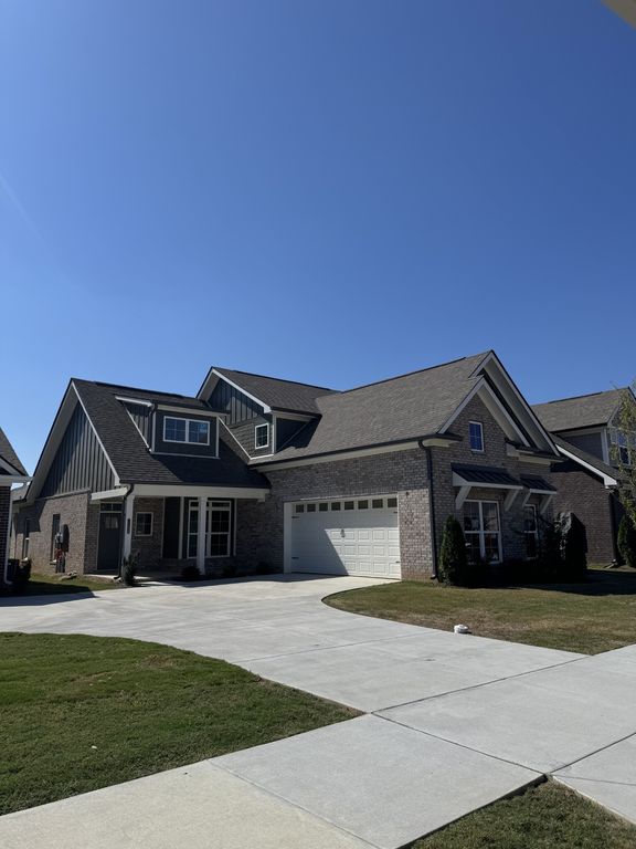 7108 Maddenwood Lane, Hermitage, TN 37076