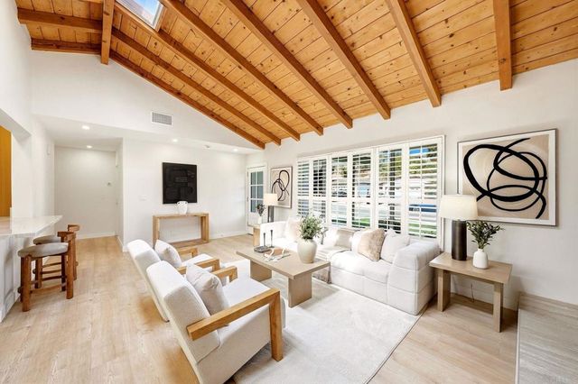 3027 Wing Street, San Diego, CA 92110