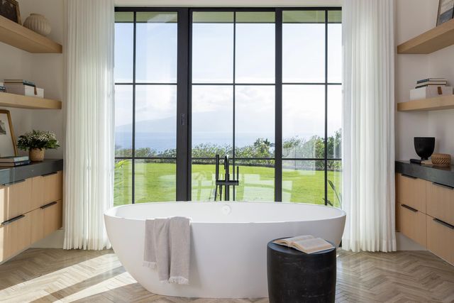 325 Hokiokio Pl, Lahaina, HI 96761