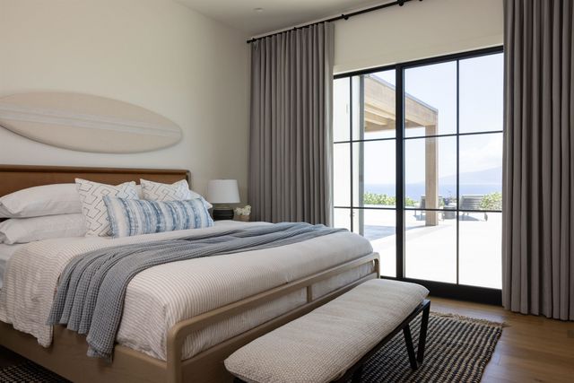 325 Hokiokio Pl, Lahaina, HI 96761