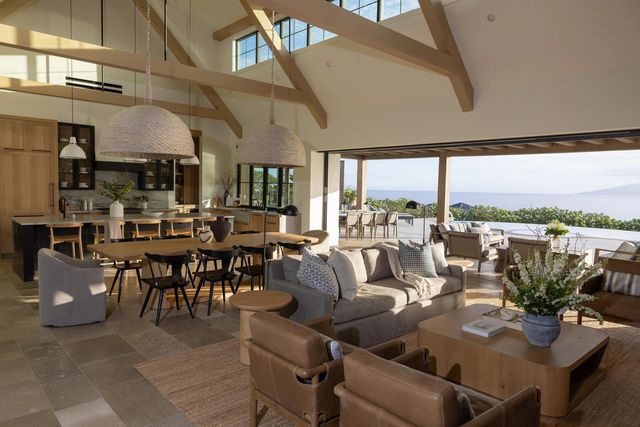 325 Hokiokio Pl, Lahaina, HI 96761