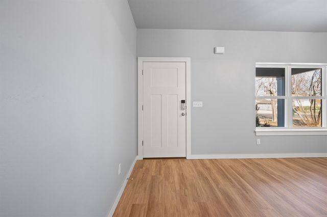 524 E Grumann Street, Midwest City, OK 73110