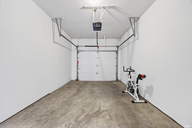 3705 E Barrington Drive B101, Bloomington, IN 47408