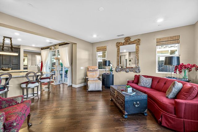 7048 Orbital Ln, Roseville, CA 95747