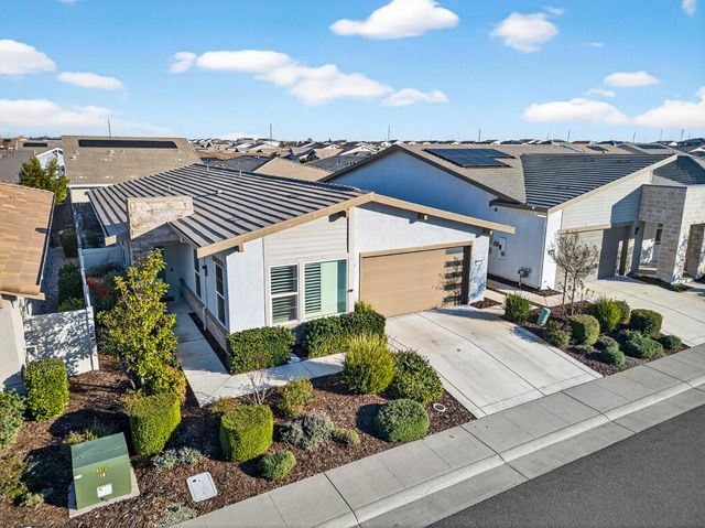 7048 Orbital Ln, Roseville, CA 95747