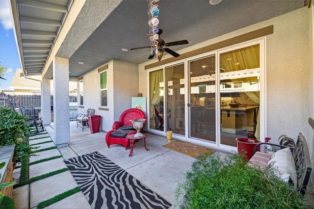 7048 Orbital Ln, Roseville, CA 95747