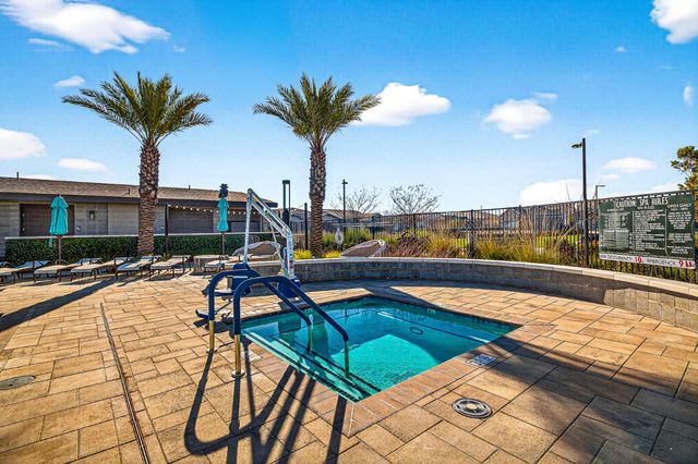 7048 Orbital Ln, Roseville, CA 95747