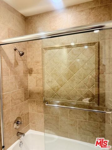 345 S Reeves Drive 301, Beverly Hills, CA 90212