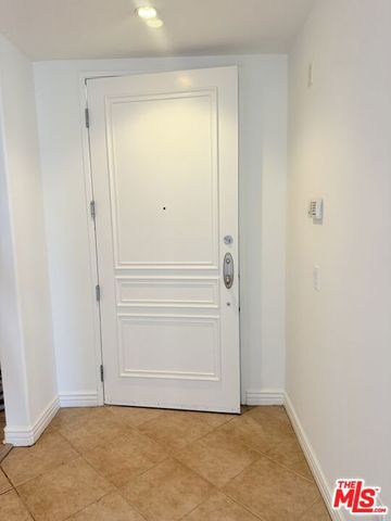 345 S Reeves Drive 301, Beverly Hills, CA 90212