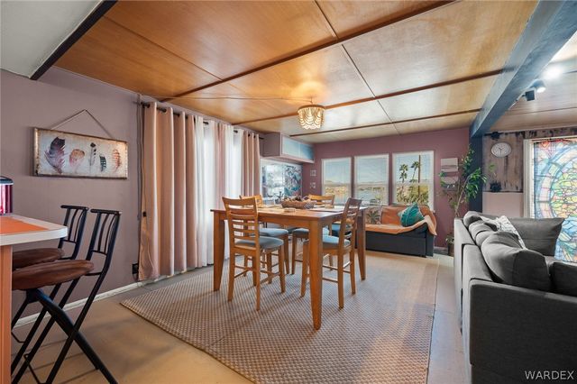 1621 Hwy 95 37, Bullhead City, AZ 86442