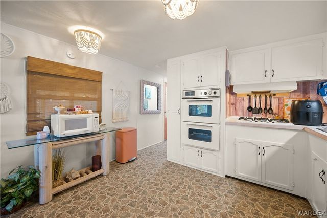 1621 Hwy 95 37, Bullhead City, AZ 86442