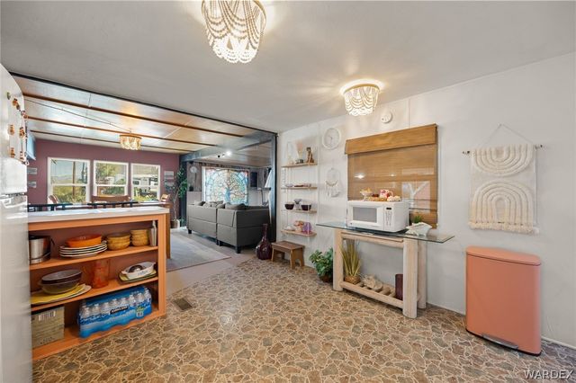 1621 Hwy 95 37, Bullhead City, AZ 86442