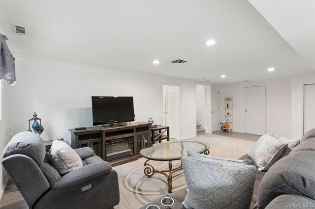 2919 Bond Drive, Merrick, NY 11566