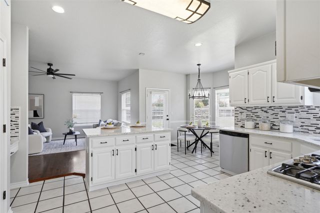 1301 N Willow Avenue, Broken Arrow, OK 74012