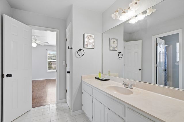 1301 N Willow Avenue, Broken Arrow, OK 74012