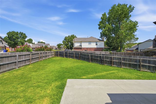 1301 N Willow Avenue, Broken Arrow, OK 74012