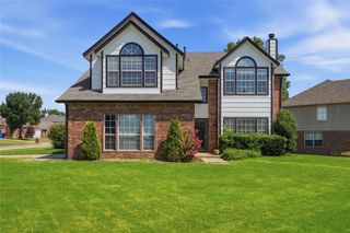 1301 N Willow Avenue, Broken Arrow, OK 74012