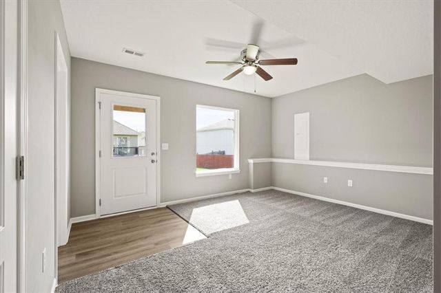 12705 Applewood Drive, Grandview, MO 64030