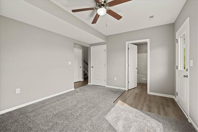 12705 Applewood Drive, Grandview, MO 64030