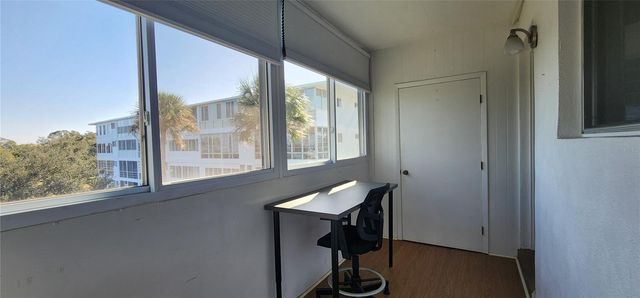 8075 112TH STREET 303, Seminole, FL 33772