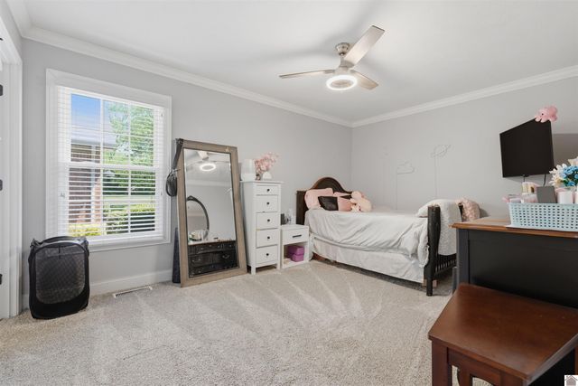 131 Matthew Drive, Paducah, KY 42001