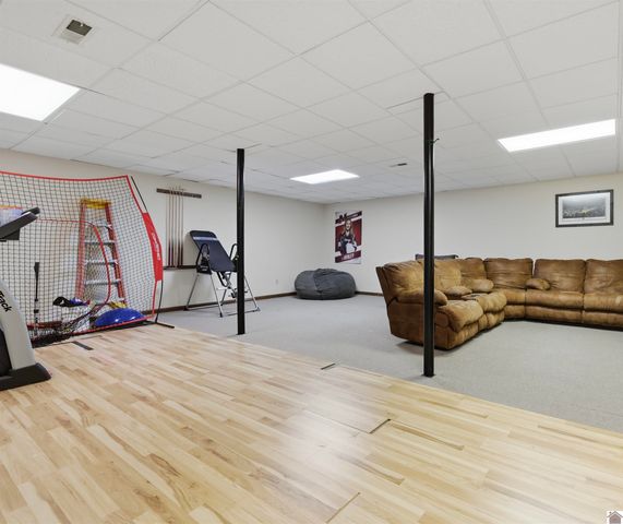 131 Matthew Drive, Paducah, KY 42001