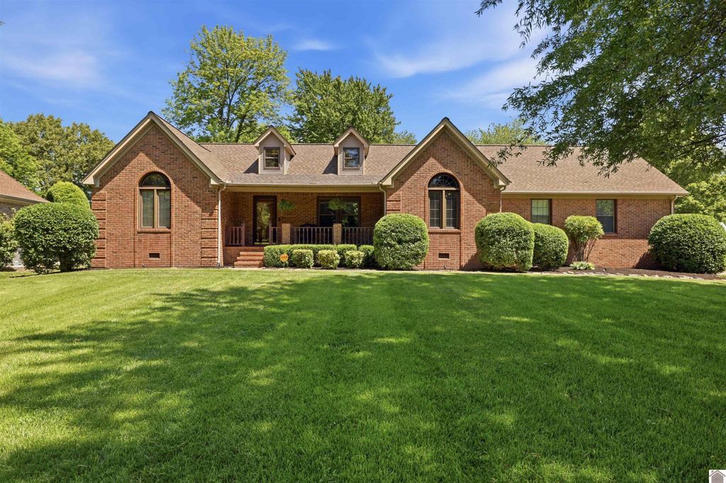131 Matthew Drive, Paducah, KY 42001