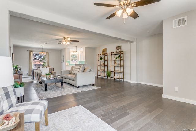 611 Greenwich Blvd, San Antonio, TX 78209