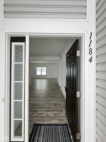 1184 Lakeshore Drive, Greenwood, IN 46143