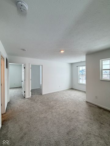 1184 Lakeshore Drive, Greenwood, IN 46143