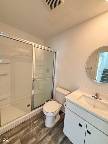 1184 Lakeshore Drive, Greenwood, IN 46143