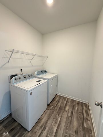 1184 Lakeshore Drive, Greenwood, IN 46143