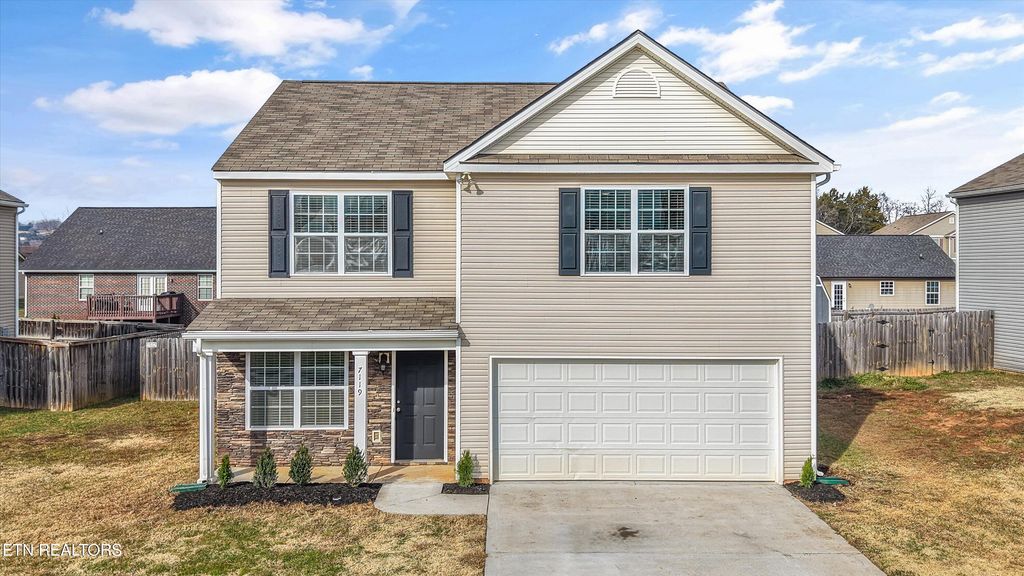 7119 Forest Willow Lane, Corryton, TN 37721