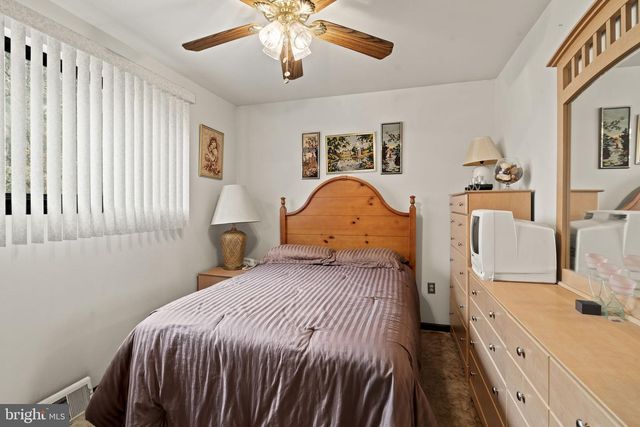 945 MANATAWNA AVE, Philadelphia, PA 19128