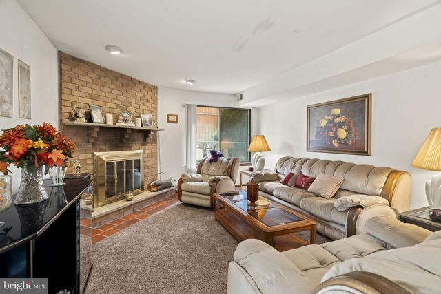 945 MANATAWNA AVE, Philadelphia, PA 19128