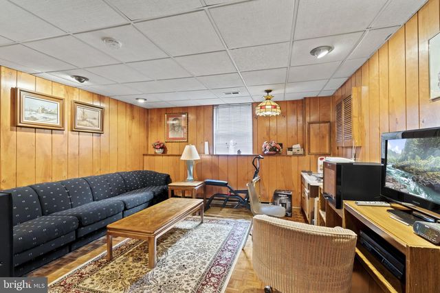 945 MANATAWNA AVE, Philadelphia, PA 19128