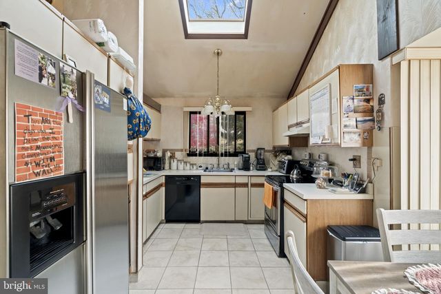 945 MANATAWNA AVE, Philadelphia, PA 19128