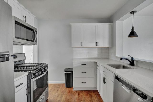 1029 Cora Street, Wyandotte, MI 48192