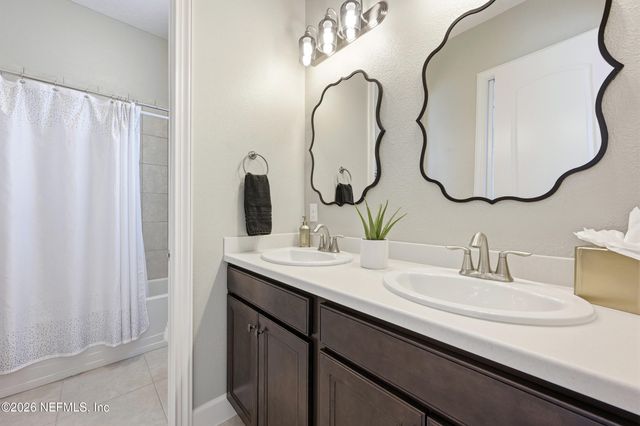 8633 MABEL Drive, Jacksonville, FL 32256