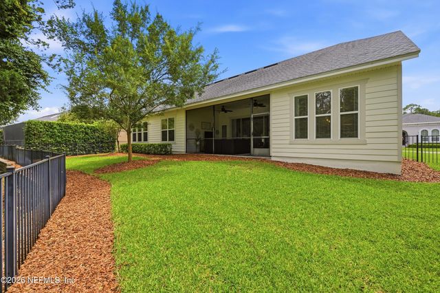 8633 MABEL Drive, Jacksonville, FL 32256