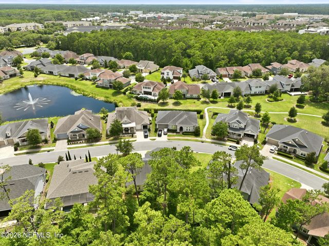 8633 MABEL Drive, Jacksonville, FL 32256