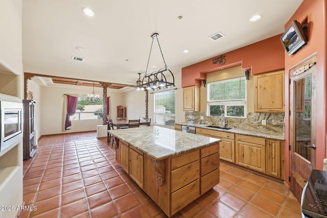 8180 E DOVE VALLEY Road, Scottsdale, AZ 85266