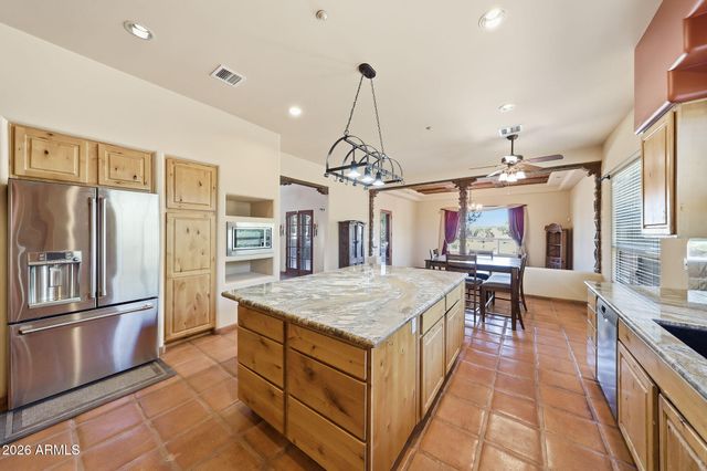 8180 E DOVE VALLEY Road, Scottsdale, AZ 85266