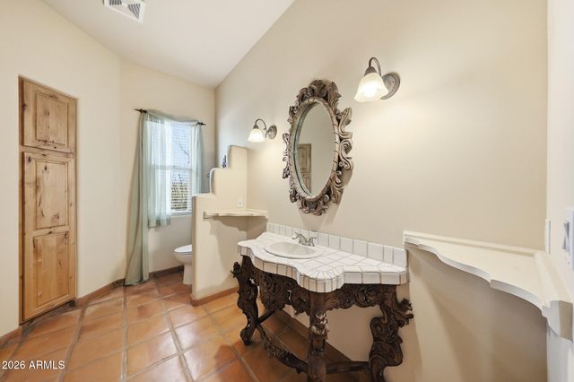 8180 E DOVE VALLEY Road, Scottsdale, AZ 85266