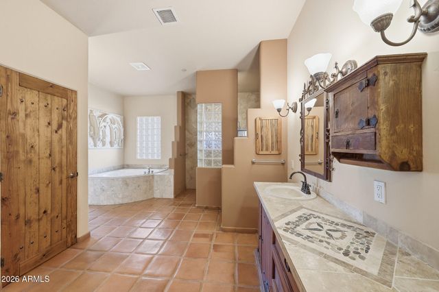 8180 E DOVE VALLEY Road, Scottsdale, AZ 85266