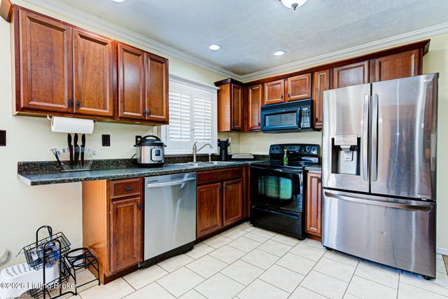 108 Gloria Dr, Shelbyville, KY 40065