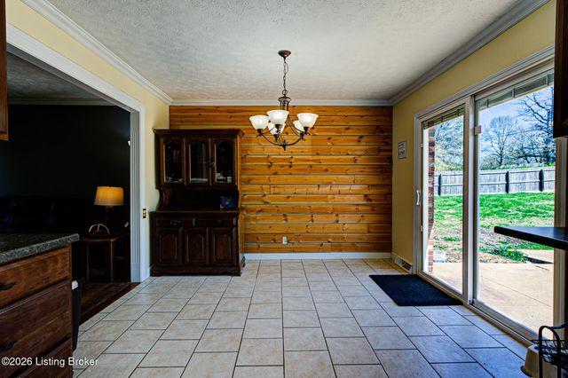 108 Gloria Dr, Shelbyville, KY 40065