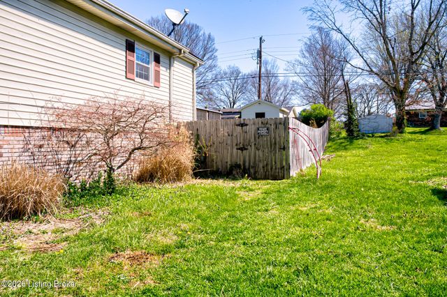 108 Gloria Dr, Shelbyville, KY 40065
